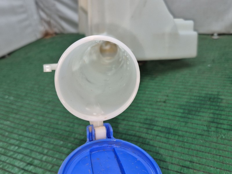 Recambio de deposito limpia para hyundai i20 iii (bc3, bi3) 1.2 referencia OEM IAM   