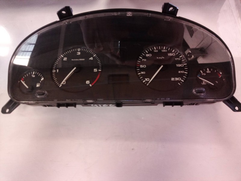 Recambio de cuadro instrumentos para peugeot 406 berlina ( s1 / s2 ) srdt referencia OEM IAM 9639940380 9639940380 9639940380