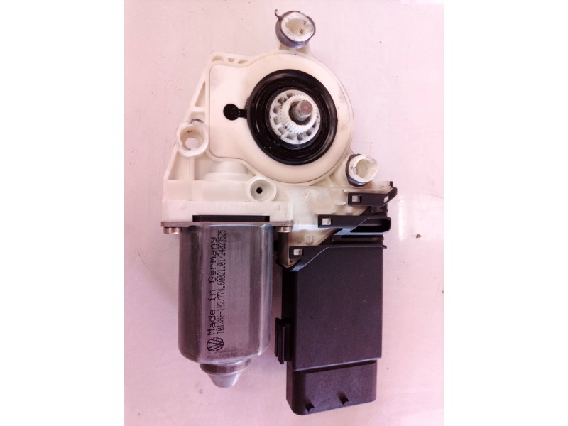 Recambio de motor elevalunas delantero derecho para seat leon (1m1) stella referencia OEM IAM 1C1959802A 105527301 1C1959802A