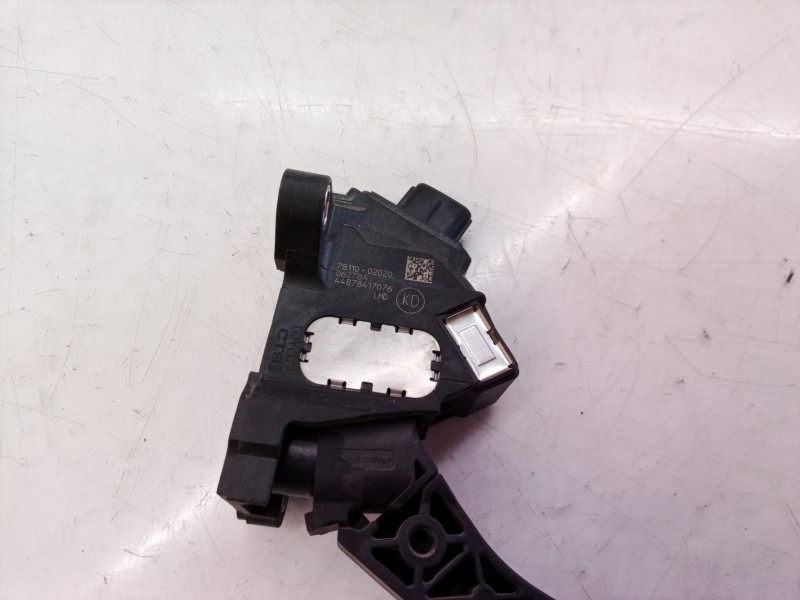 Recambio de potenciometro pedal para toyota auris luna referencia OEM IAM 7811002020 7811002020 7811002020