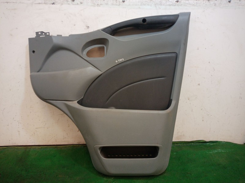 Recambio de guarnecido puerta delantera derecha para iveco daily iv furgoneta 65c15 referencia OEM IAM   