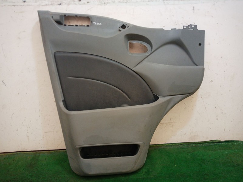 Recambio de guarnecido puerta delantera izquierda para iveco daily iv furgoneta 65c15 referencia OEM IAM   