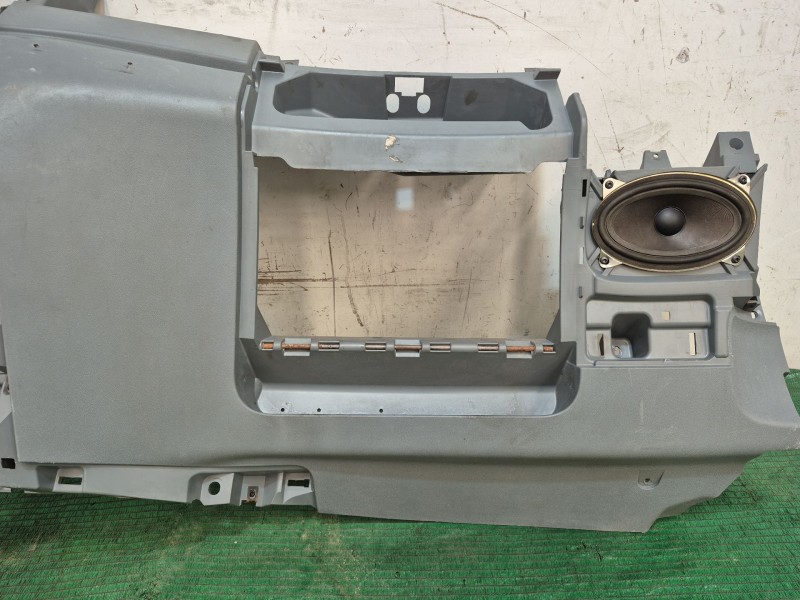 Recambio de salpicadero para iveco daily iv furgoneta 65c15 referencia OEM IAM 3802554 3802554 3802554