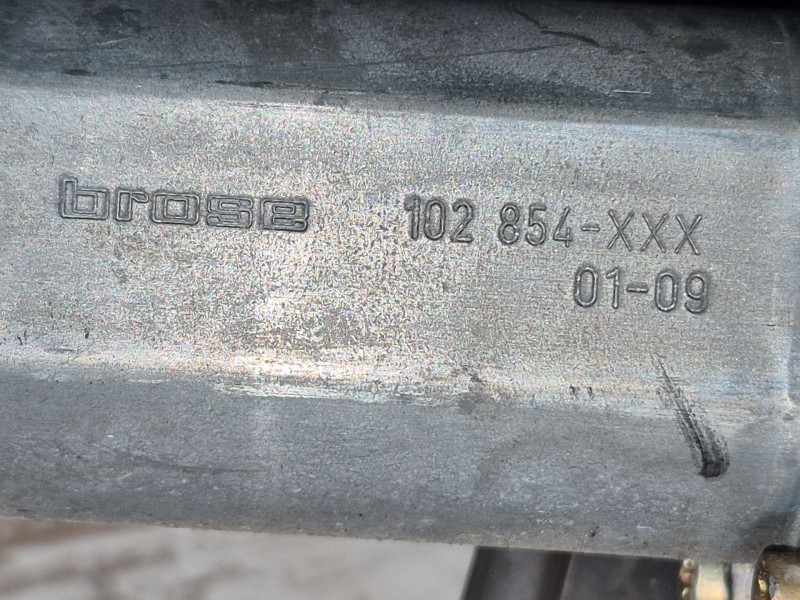 Recambio de elevalunas delantero derecho para audi a6 berlina (4b2) 2.5 tdi referencia OEM IAM   