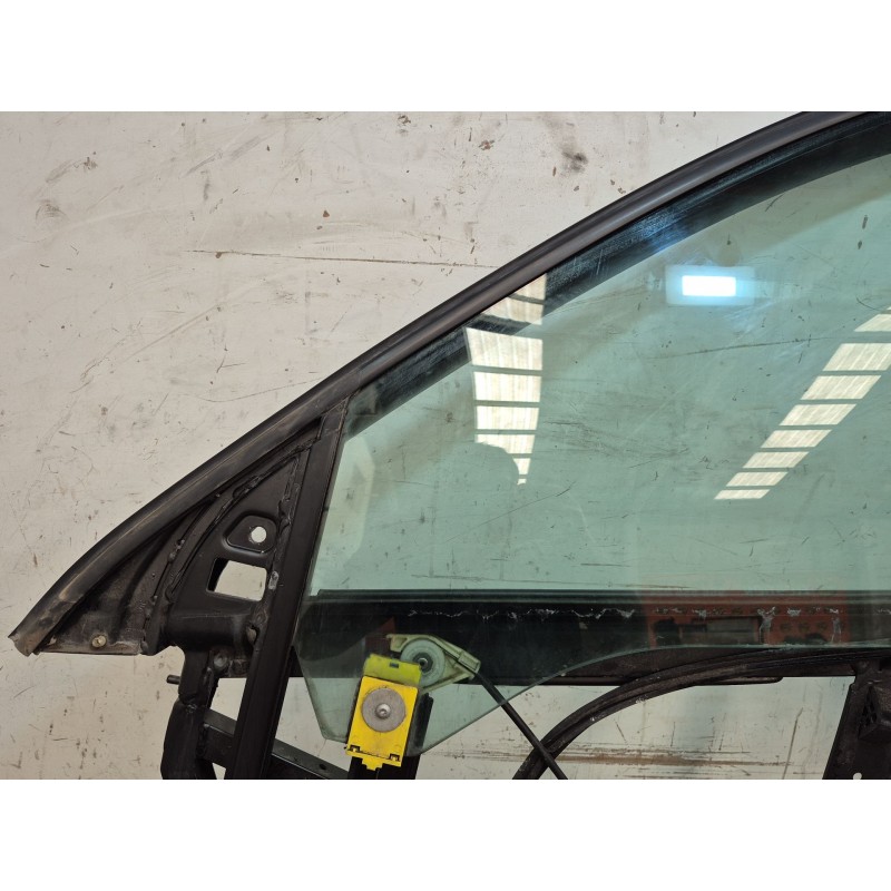 Recambio de elevalunas delantero izquierdo para audi a6 berlina (4b2) 2.5 tdi referencia OEM IAM   