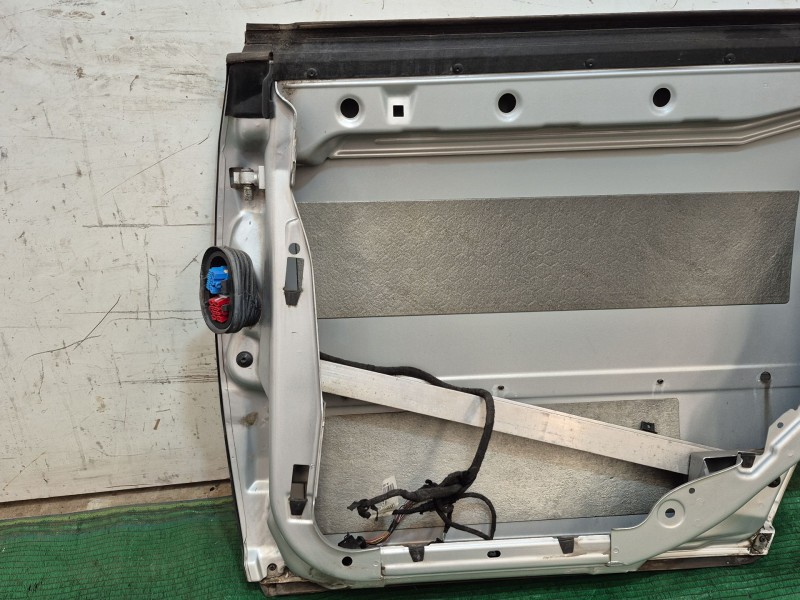 Recambio de puerta trasera derecha para audi a6 berlina (4b2) 2.5 tdi referencia OEM IAM   