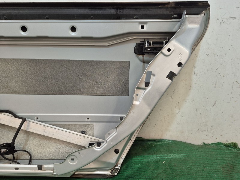 Recambio de puerta trasera derecha para audi a6 berlina (4b2) 2.5 tdi referencia OEM IAM   