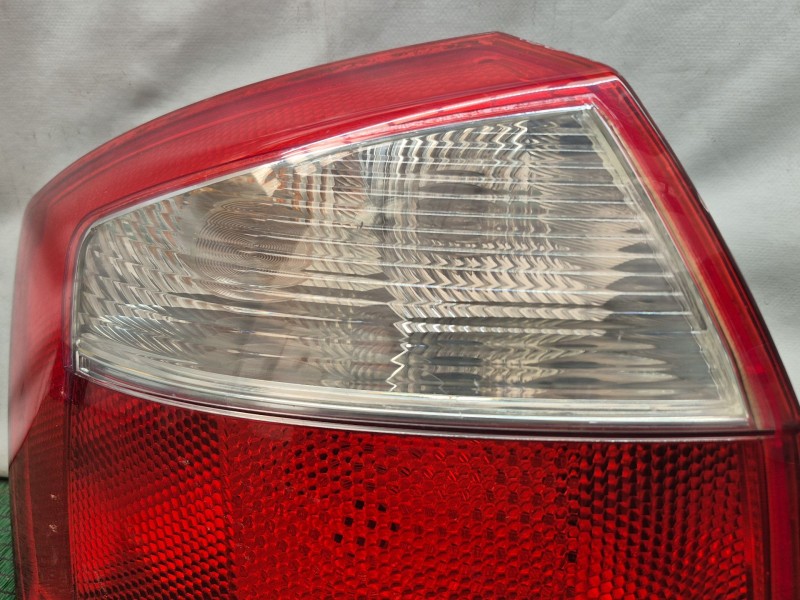 Recambio de piloto trasero izquierdo para audi a4 b6 (8e2) 1.9 tdi referencia OEM IAM 153947 153947 153947