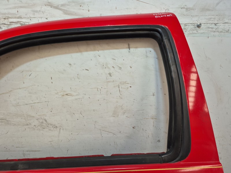 Recambio de puerta delantera izquierda para nissan almera (n15) lx referencia OEM IAM   