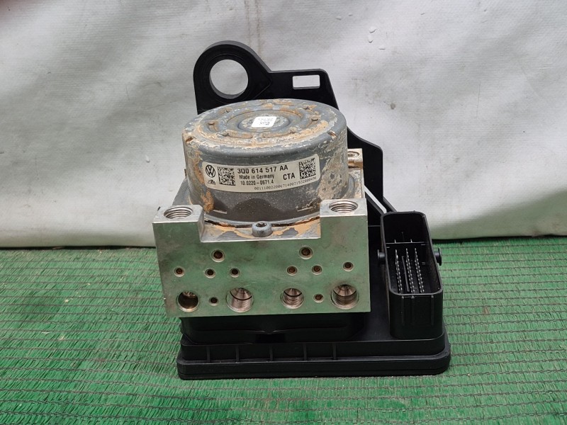 Recambio de abs para audi a3 (8v1, 8vk) 1.6 tdi referencia OEM IAM 3Q0907379AA 3Q0907379AA 3Q0907379AA