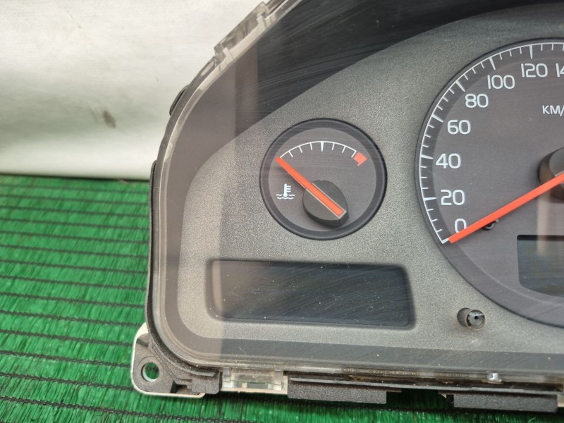 Recambio de cuadro instrumentos para volvo s60 berlina 2.4 (103kw) referencia OEM IAM   