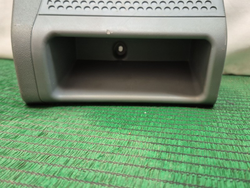 Recambio de moldura para iveco daily iv furgoneta 65c15 referencia OEM IAM   