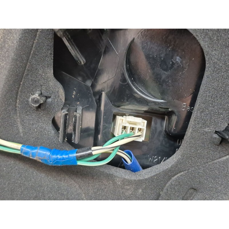 Recambio de piloto trasero derecho para toyota yaris (_p13_) 1.5 hybrid (nhp130_) referencia OEM IAM   