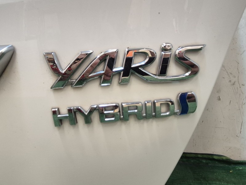 Recambio de porton trasero para toyota yaris (_p13_) 1.5 hybrid (nhp130_) referencia OEM IAM   