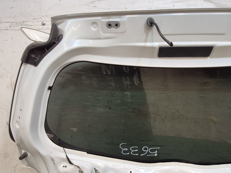 Recambio de porton trasero para toyota yaris (_p13_) 1.5 hybrid (nhp130_) referencia OEM IAM   