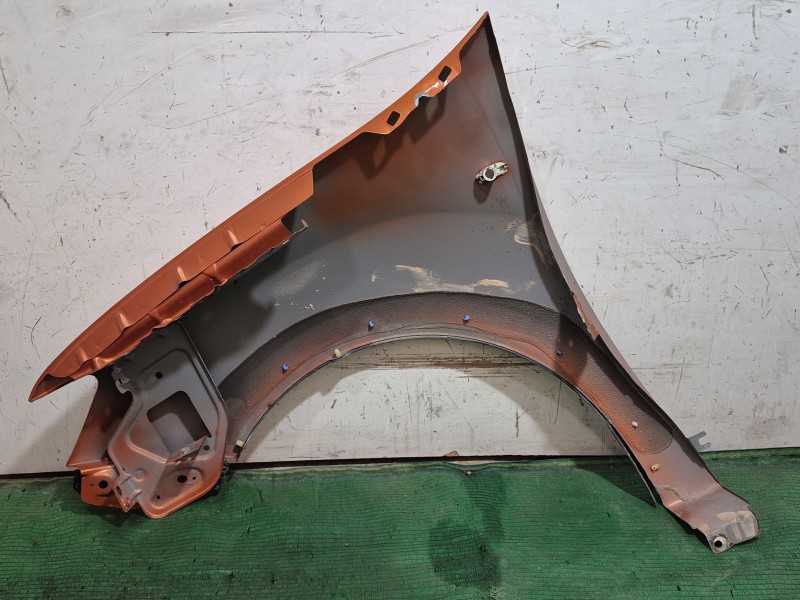 Recambio de aleta delantera derecha para dacia sandero ii tce 90 (b8m1, b8ma) referencia OEM IAM   