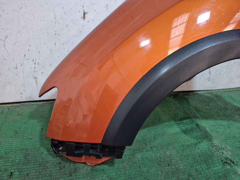 Recambio de aleta delantera izquierda para dacia sandero ii tce 90 (b8m1, b8ma) referencia OEM IAM   