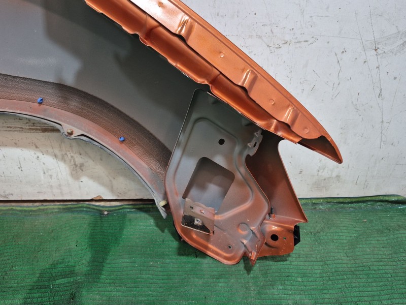 Recambio de aleta delantera izquierda para dacia sandero ii tce 90 (b8m1, b8ma) referencia OEM IAM   