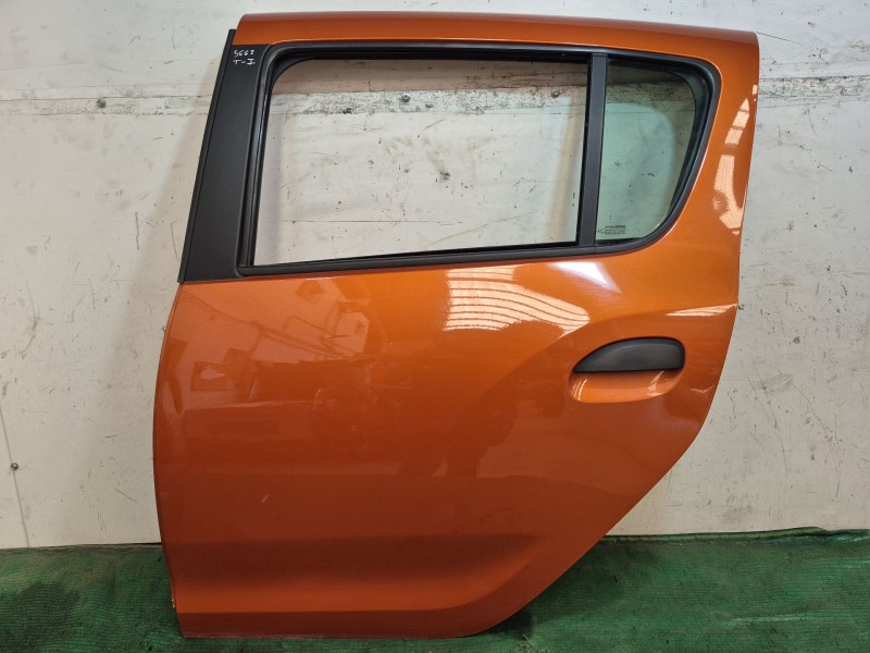 Recambio de puerta trasera izquierda para dacia sandero ii tce 90 (b8m1, b8ma) referencia OEM IAM 821136648R 821136648R 82113664
