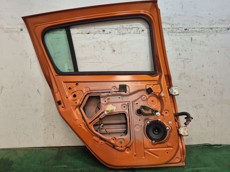 Recambio de puerta trasera izquierda para dacia sandero ii tce 90 (b8m1, b8ma) referencia OEM IAM 821136648R 821136648R 82113664