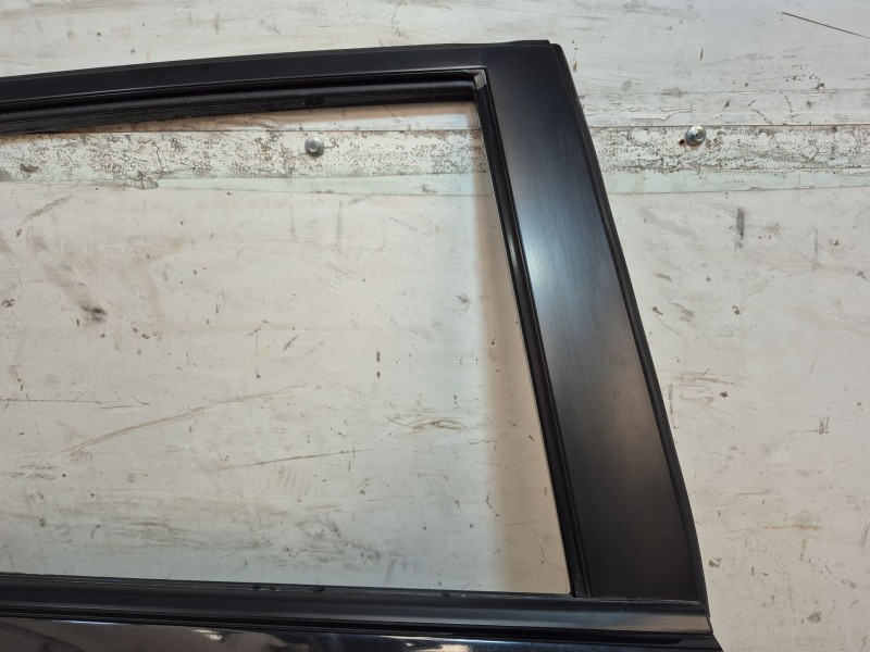 Recambio de puerta trasera derecha para mazda 3 (bl) 1.6 mzr (bl14) referencia OEM IAM   