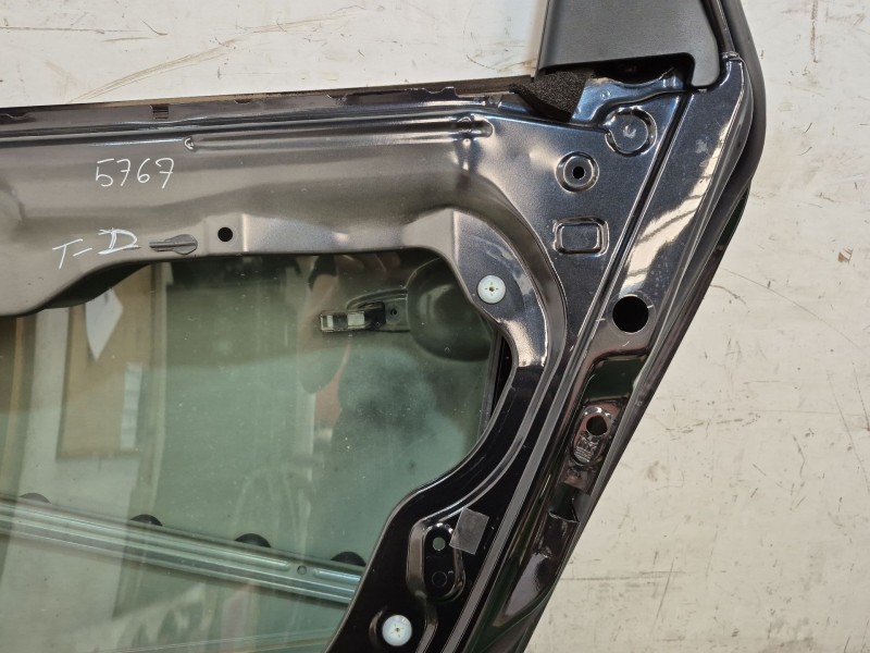 Recambio de puerta trasera derecha para mazda 3 (bl) 1.6 mzr (bl14) referencia OEM IAM   