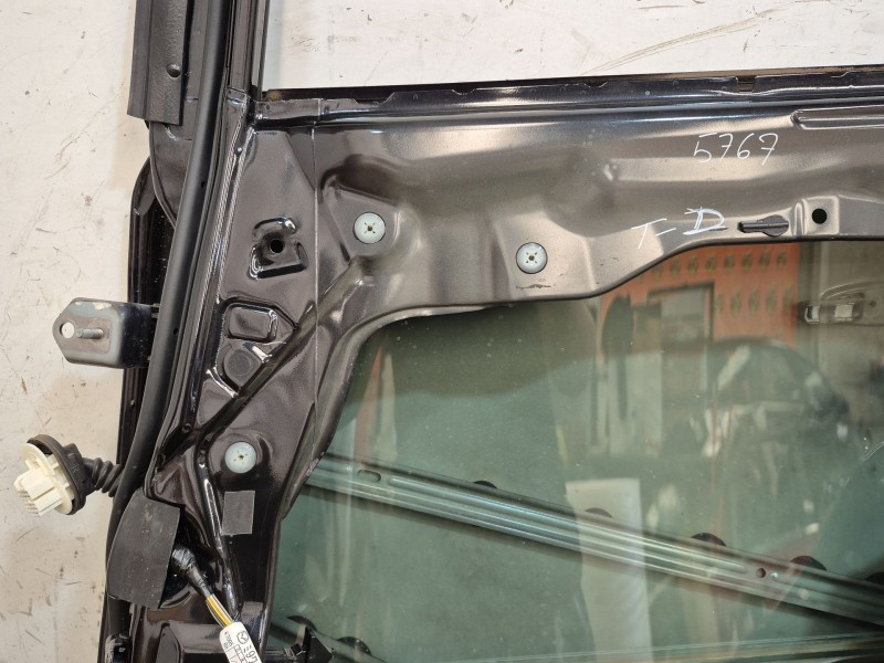 Recambio de puerta trasera derecha para mazda 3 (bl) 1.6 mzr (bl14) referencia OEM IAM   