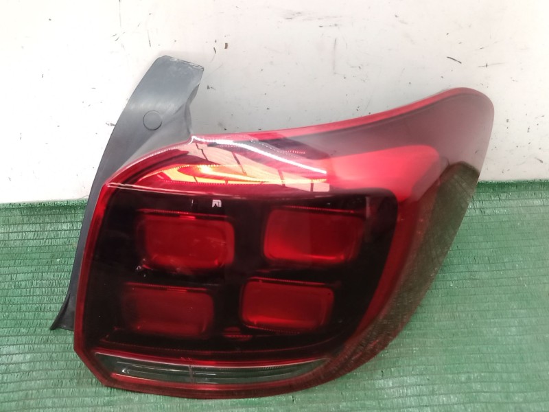 Recambio de piloto trasero derecho para dacia sandero ii tce 90 (b8m1, b8ma) referencia OEM IAM   