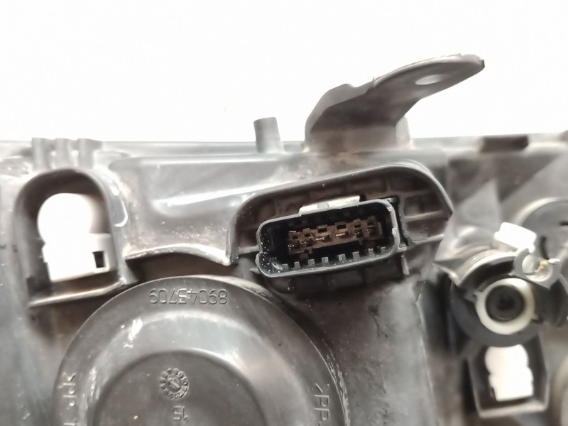 Recambio de faro izquierdo para dacia sandero ii tce 90 (b8m1, b8ma) referencia OEM IAM   