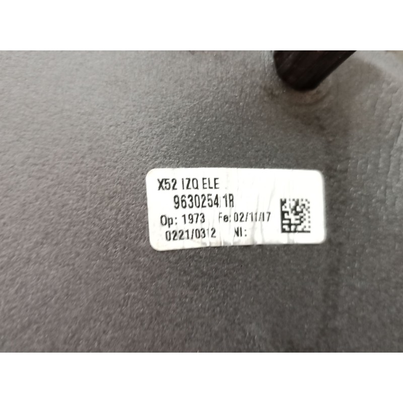 Recambio de retrovisor izquierdo para dacia sandero ii tce 90 (b8m1, b8ma) referencia OEM IAM   