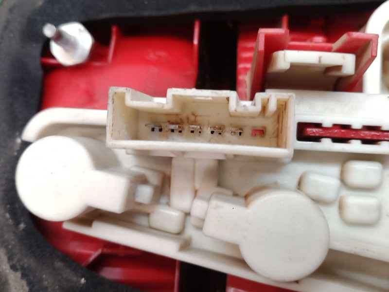 Recambio de piloto trasero derecho para bmw 3 (e90) 320 d referencia OEM IAM   