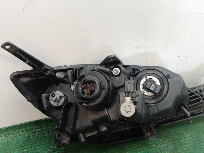 Recambio de faro izquierdo para mazda 3 (bl) 1.6 mzr (bl14) referencia OEM IAM   