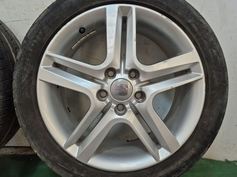 Recambio de juego llantas para seat leon (1p1) 1.4 tsi referencia OEM IAM   