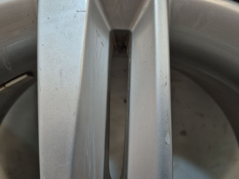 Recambio de juego llantas para seat leon (1p1) 1.4 tsi referencia OEM IAM   