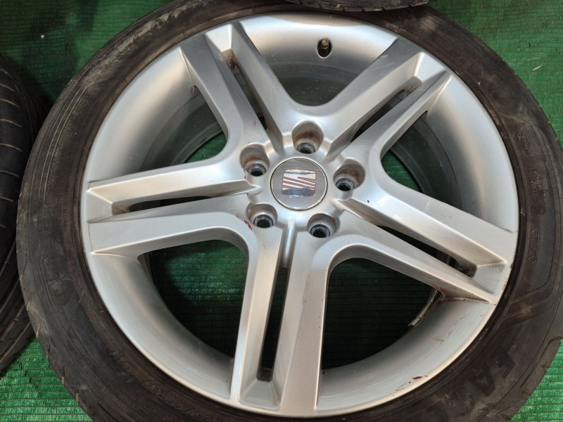 Recambio de juego llantas para seat leon (1p1) 1.4 tsi referencia OEM IAM   