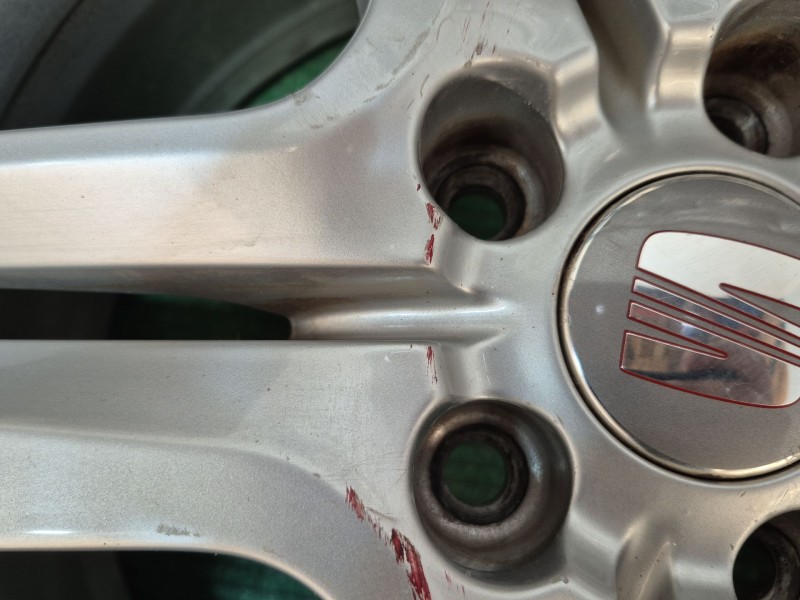 Recambio de juego llantas para seat leon (1p1) 1.4 tsi referencia OEM IAM   
