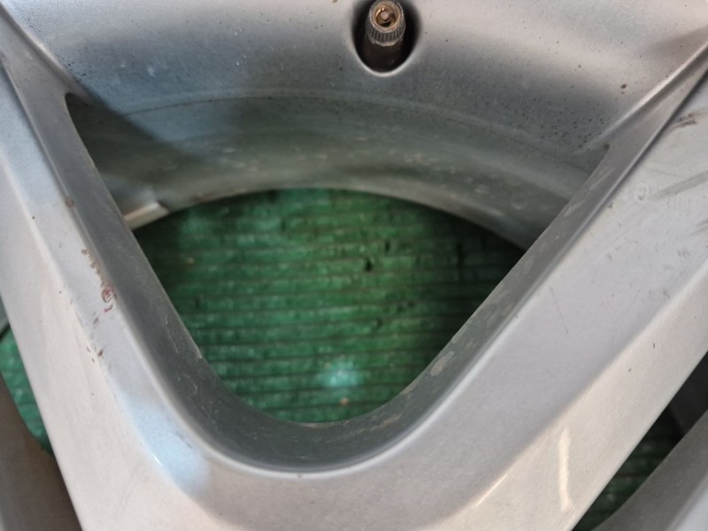 Recambio de juego llantas para seat leon (1p1) 1.4 tsi referencia OEM IAM   