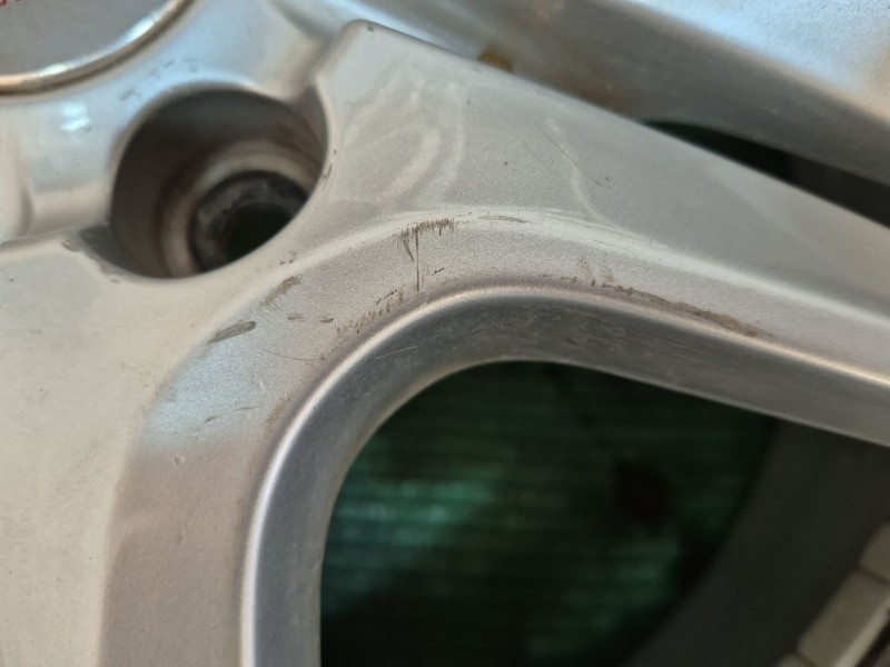 Recambio de juego llantas para seat leon (1p1) 1.4 tsi referencia OEM IAM   