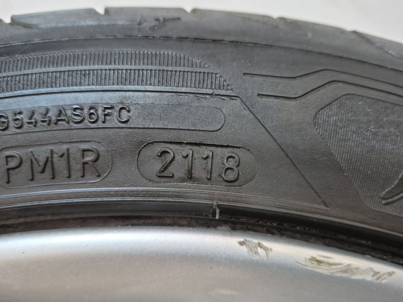 Recambio de juego llantas para seat leon (1p1) 1.4 tsi referencia OEM IAM   