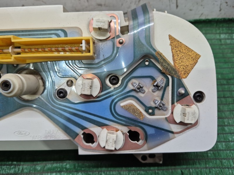 Recambio de cuadro instrumentos para ford escort berlina bravo referencia OEM IAM 91AB10C956BC 91AB10C956 91AB10C956