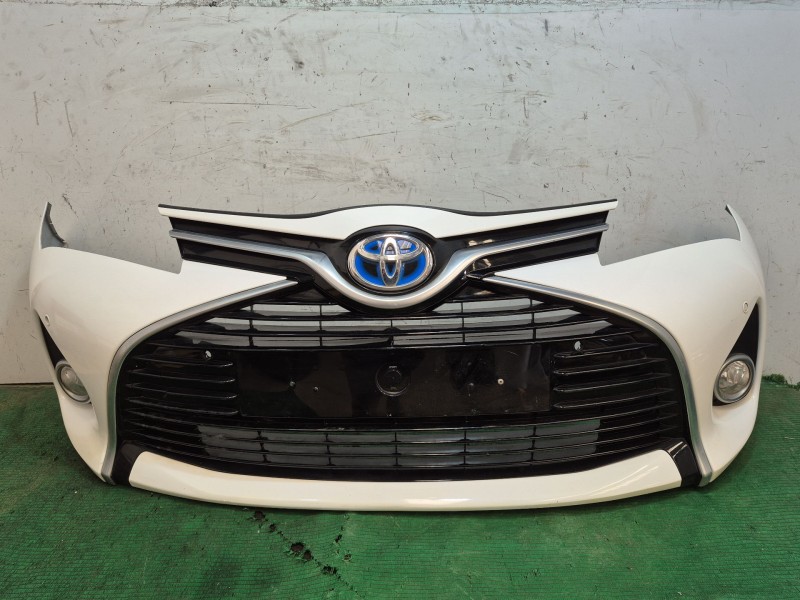 Recambio de paragolpes delantero para toyota yaris (_p13_) 1.5 hybrid (nhp130_) referencia OEM IAM   