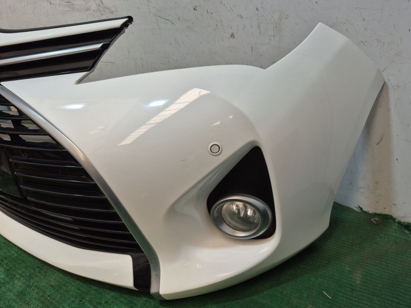 Recambio de paragolpes delantero para toyota yaris (_p13_) 1.5 hybrid (nhp130_) referencia OEM IAM   