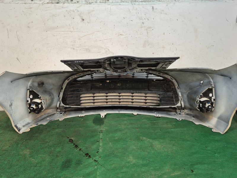 Recambio de paragolpes delantero para toyota yaris (_p13_) 1.5 hybrid (nhp130_) referencia OEM IAM   