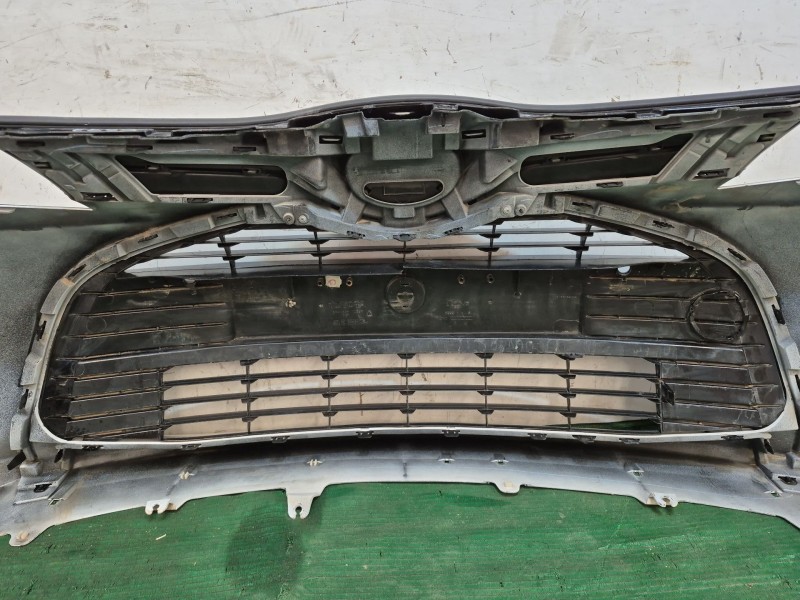 Recambio de paragolpes delantero para toyota yaris (_p13_) 1.5 hybrid (nhp130_) referencia OEM IAM   