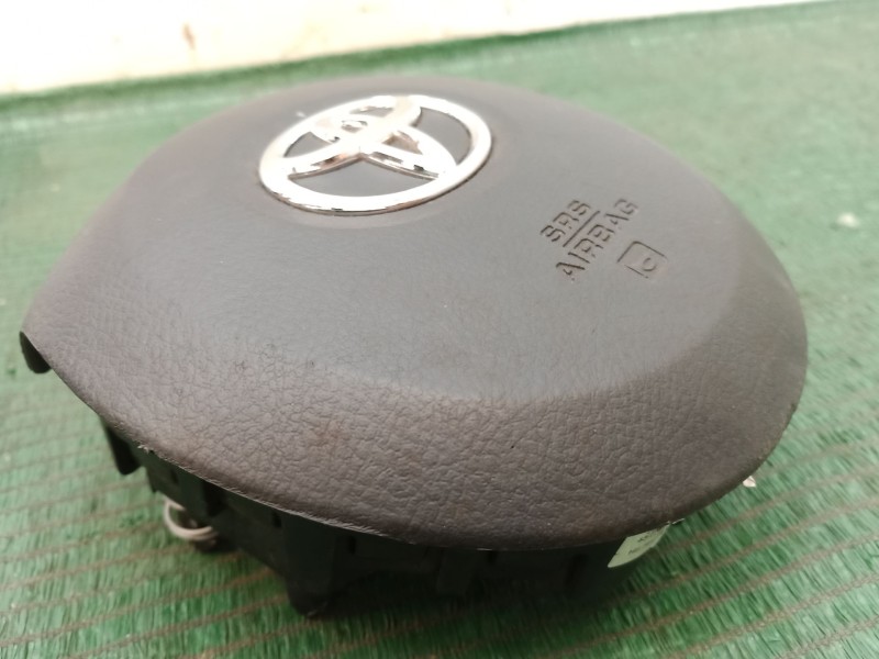 Recambio de airbag volante para toyota yaris (_p13_) 1.5 hybrid (nhp130_) referencia OEM IAM   
