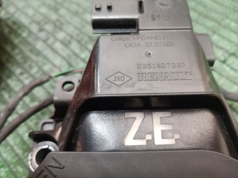 Recambio de cableado puerto de cagra para renault zoe 2014 referencia OEM IAM 296950307R 296950307R 295142799R