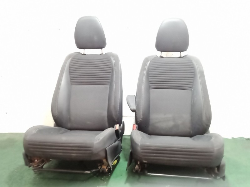 Recambio de asientos delanteros para toyota yaris (_p13_) 1.5 hybrid (nhp130_) referencia OEM IAM   