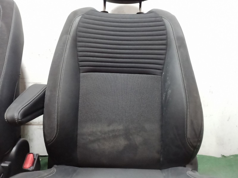 Recambio de asientos delanteros para toyota yaris (_p13_) 1.5 hybrid (nhp130_) referencia OEM IAM   