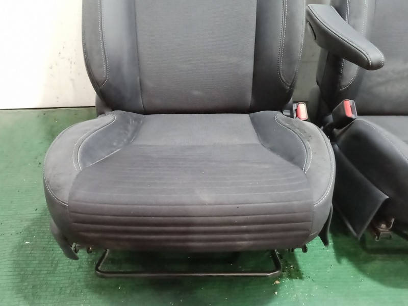 Recambio de asientos delanteros para toyota yaris (_p13_) 1.5 hybrid (nhp130_) referencia OEM IAM   