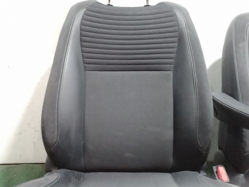 Recambio de asientos delanteros para toyota yaris (_p13_) 1.5 hybrid (nhp130_) referencia OEM IAM   